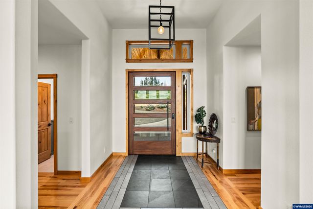 6575 NE Elliott Cir, Corvallis, OR 97330