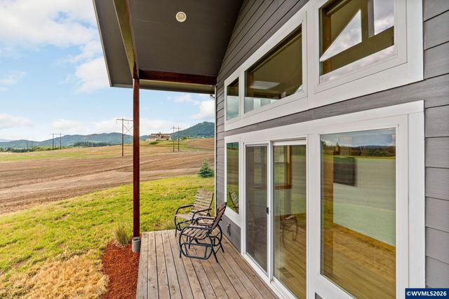 6575 NE Elliott Cir, Corvallis, OR 97330