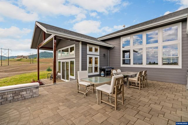 6575 NE Elliott Cir, Corvallis, OR 97330