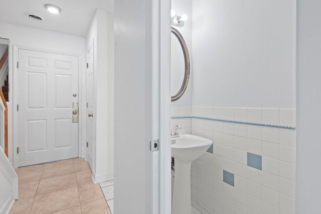 4505 N Kings Hwy Apt E6, Myrtle Beach, SC 29577