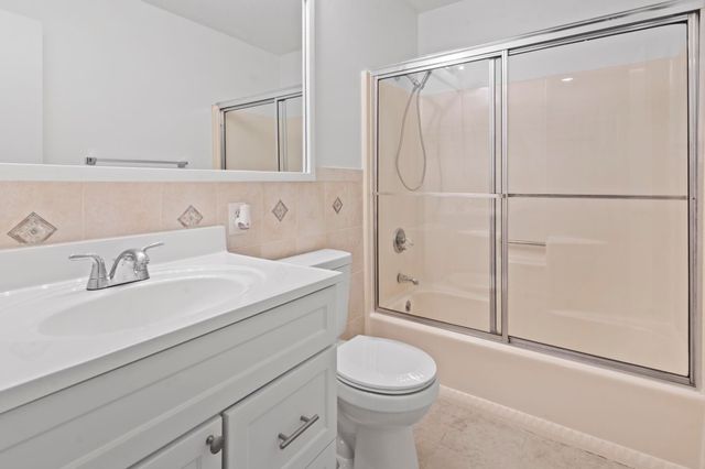 4505 N Kings Hwy Apt E6, Myrtle Beach, SC 29577