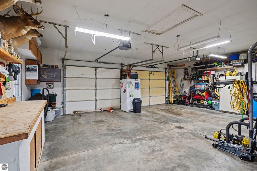 Image 20 of property listing at 8221 N Rich Road, Alma, MI 48801