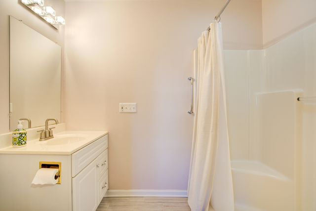 907 Secretariat Drive, Naperville, IL 60540