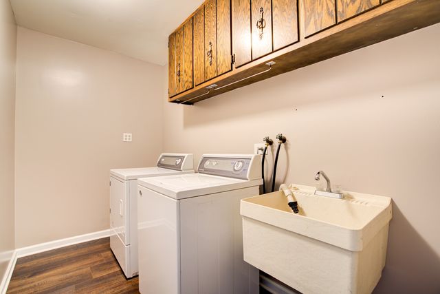 907 Secretariat Drive, Naperville, IL 60540