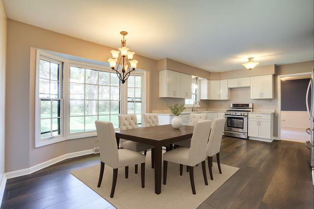 907 Secretariat Drive, Naperville, IL 60540