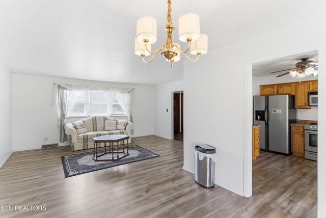 7336 Palmleaf Rd, Knoxville, TN 37918