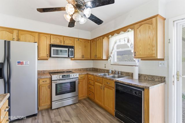 7336 Palmleaf Rd, Knoxville, TN 37918