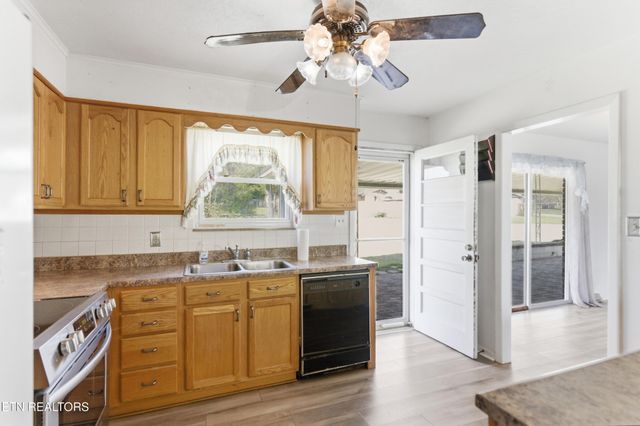 7336 Palmleaf Rd, Knoxville, TN 37918