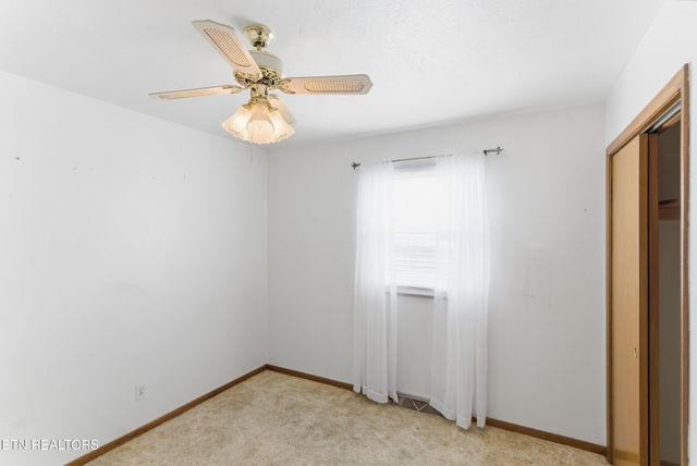 7336 Palmleaf Rd, Knoxville, TN 37918