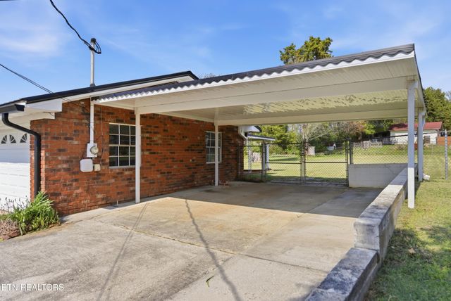 7336 Palmleaf Rd, Knoxville, TN 37918