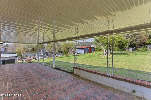 7336 Palmleaf Rd, Knoxville, TN 37918