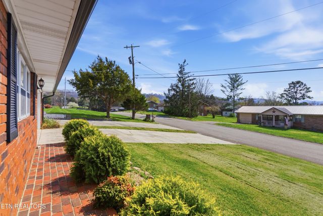 7336 Palmleaf Rd, Knoxville, TN 37918