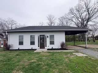 311 Malone Dr, Gallatin, TN 37066