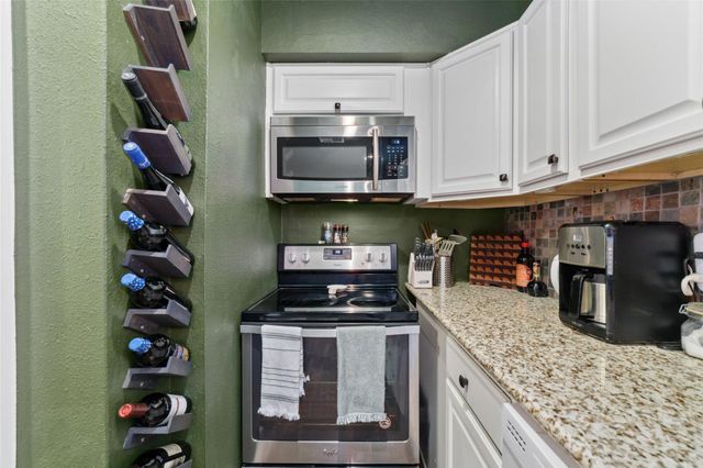 3400 Timmons Lane 68, Houston, TX 77027