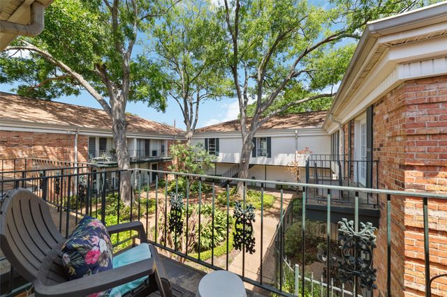 3400 Timmons Lane 68, Houston, TX 77027