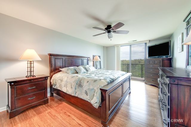 190 S WOOD DALE Road 507, Wood Dale, IL 60191