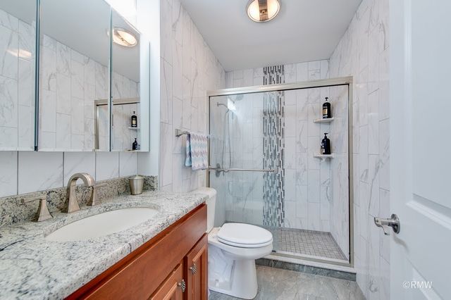 190 S WOOD DALE Road 507, Wood Dale, IL 60191