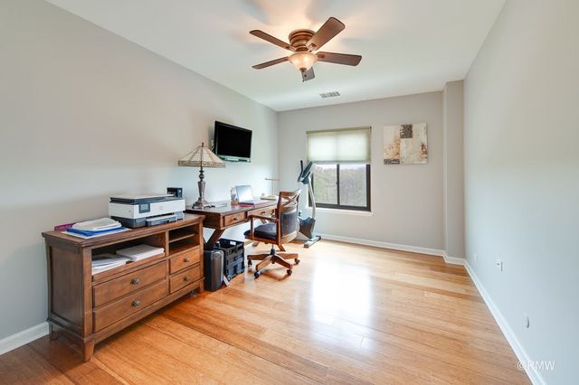 190 S WOOD DALE Road 507, Wood Dale, IL 60191