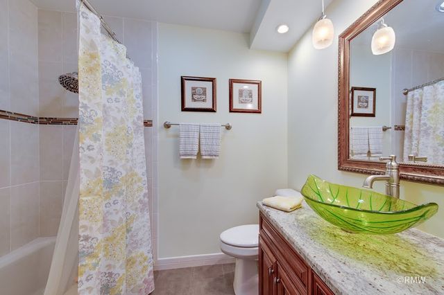 190 S WOOD DALE Road 507, Wood Dale, IL 60191