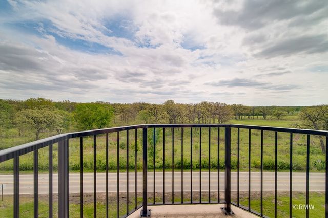 190 S WOOD DALE Road 507, Wood Dale, IL 60191