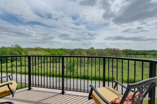 190 S WOOD DALE Road 507, Wood Dale, IL 60191