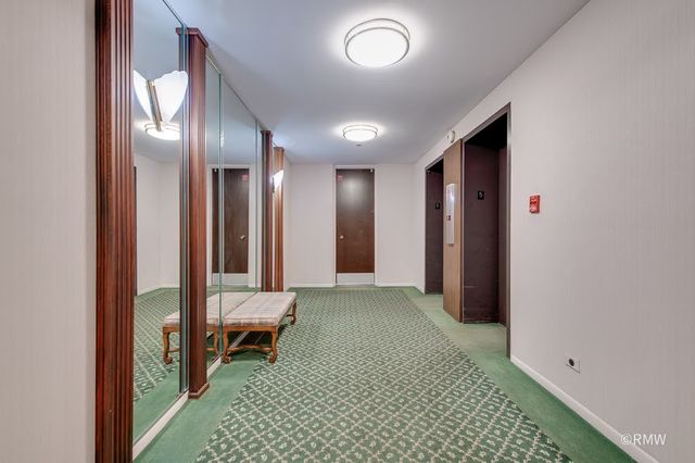 190 S WOOD DALE Road 507, Wood Dale, IL 60191