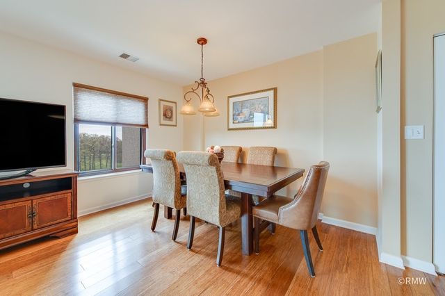 190 S WOOD DALE Road 507, Wood Dale, IL 60191