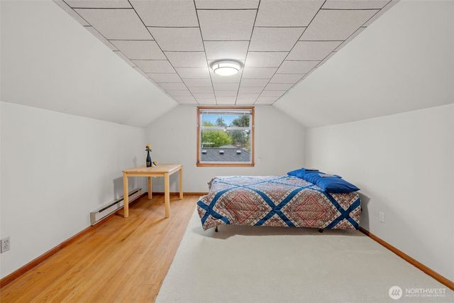 9748 Dayton Avenue N, Seattle, WA 98103