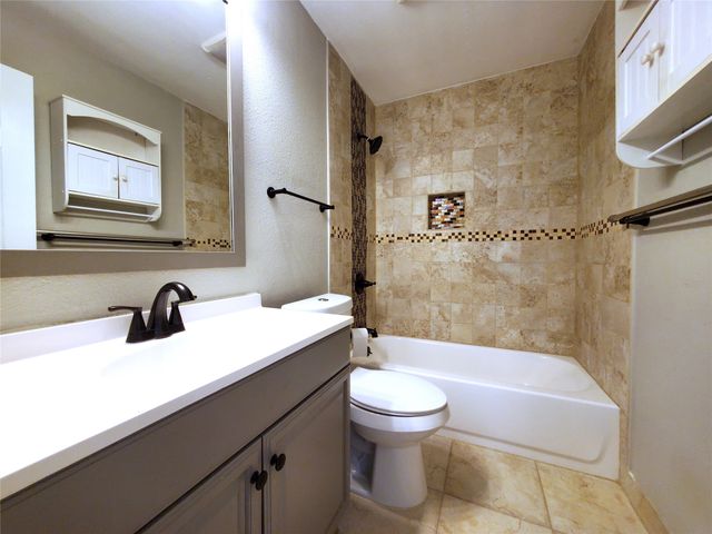 806 Greenhaven Drive, Richardson, TX 75080