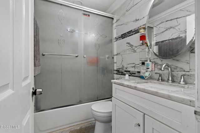 222 Duane Avenue, Schenectady, NY 12307