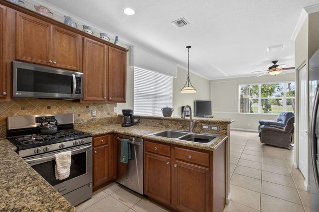 214 Berenger Walk, Royal Palm Beach, FL 33414