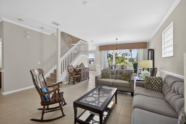 214 Berenger Walk, Royal Palm Beach, FL 33414