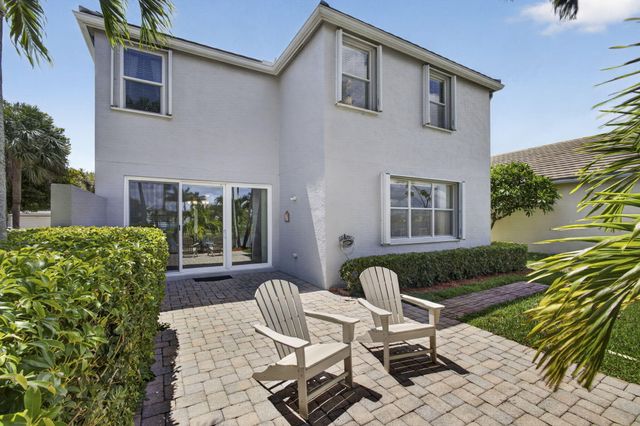 214 Berenger Walk, Royal Palm Beach, FL 33414