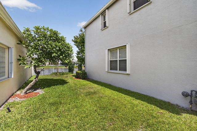 214 Berenger Walk, Royal Palm Beach, FL 33414