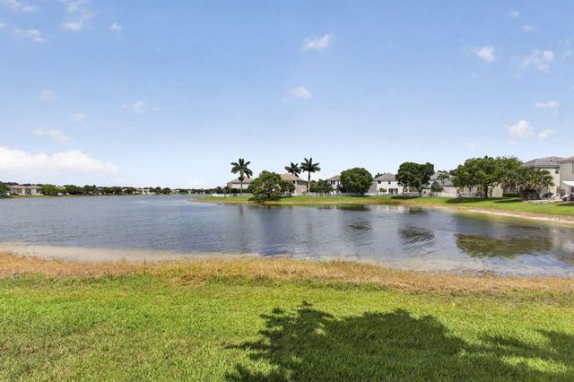 214 Berenger Walk, Royal Palm Beach, FL 33414