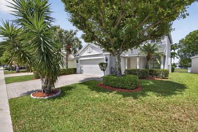 214 Berenger Walk, Royal Palm Beach, FL 33414