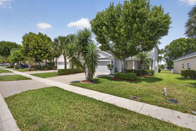 214 Berenger Walk, Royal Palm Beach, FL 33414
