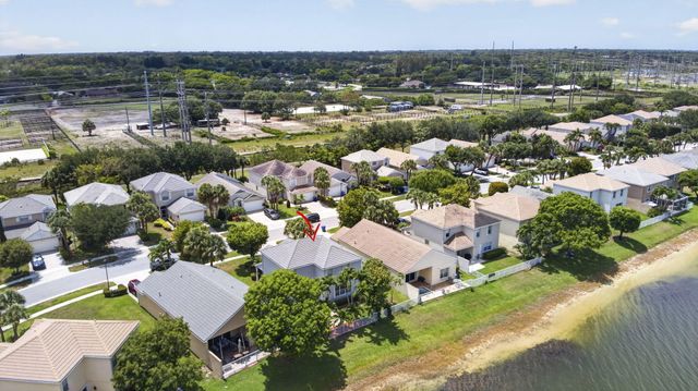 214 Berenger Walk, Royal Palm Beach, FL 33414