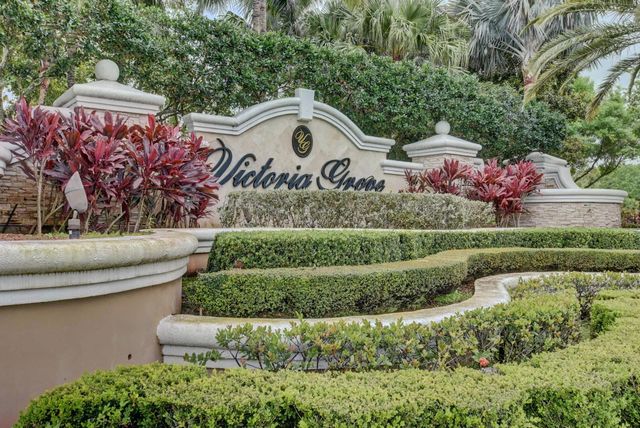 214 Berenger Walk, Royal Palm Beach, FL 33414