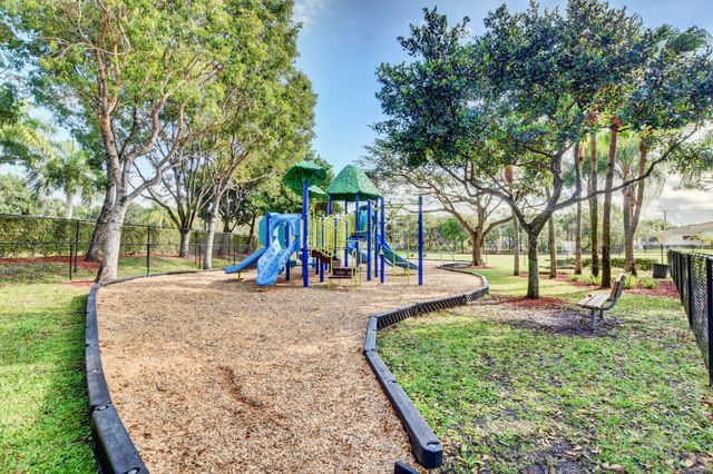 214 Berenger Walk, Royal Palm Beach, FL 33414