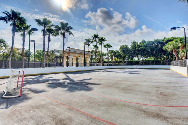 214 Berenger Walk, Royal Palm Beach, FL 33414