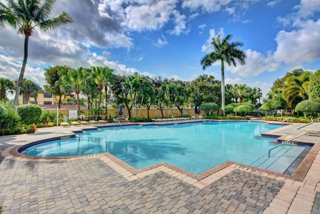 214 Berenger Walk, Royal Palm Beach, FL 33414