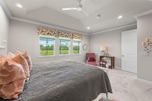 5697 LONG SHORE LOOP, Sarasota, FL 34238