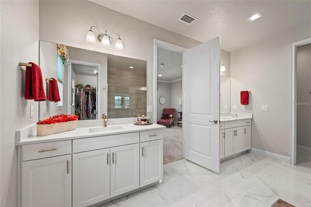 5697 LONG SHORE LOOP, Sarasota, FL 34238