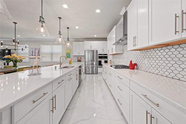 5697 LONG SHORE LOOP, Sarasota, FL 34238