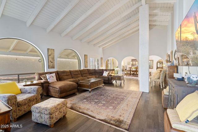 7217 N 6TH Way, Phoenix, AZ 85020