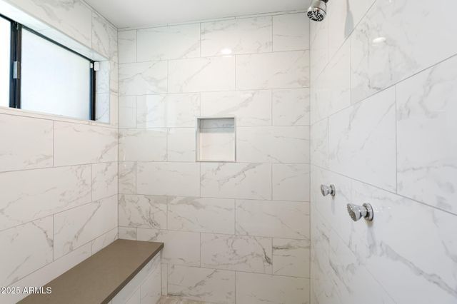 7217 N 6TH Way, Phoenix, AZ 85020