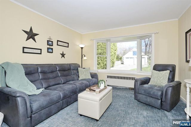 45 Highland Avenue, Midland Park, NJ 07432