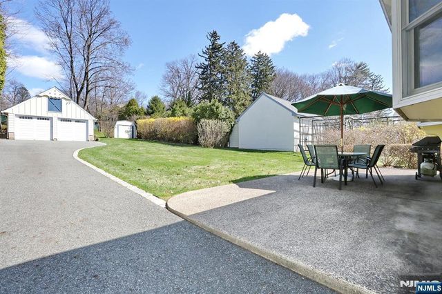 45 Highland Avenue, Midland Park, NJ 07432