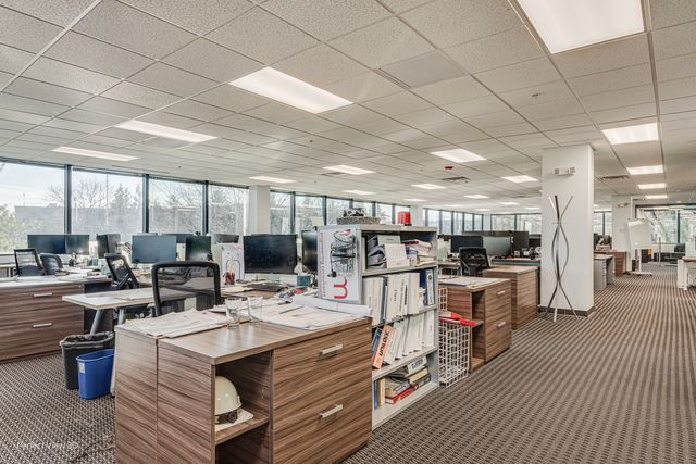 650 E Algonquin Road, Schaumburg, IL 60173